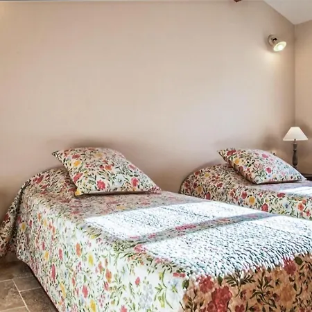 Ferienhaus 2 Bedroom In Cabrerolles